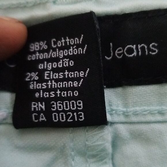 Calvin Klein Jeans Green Shorts Sz 6 - Picture 5 of 7